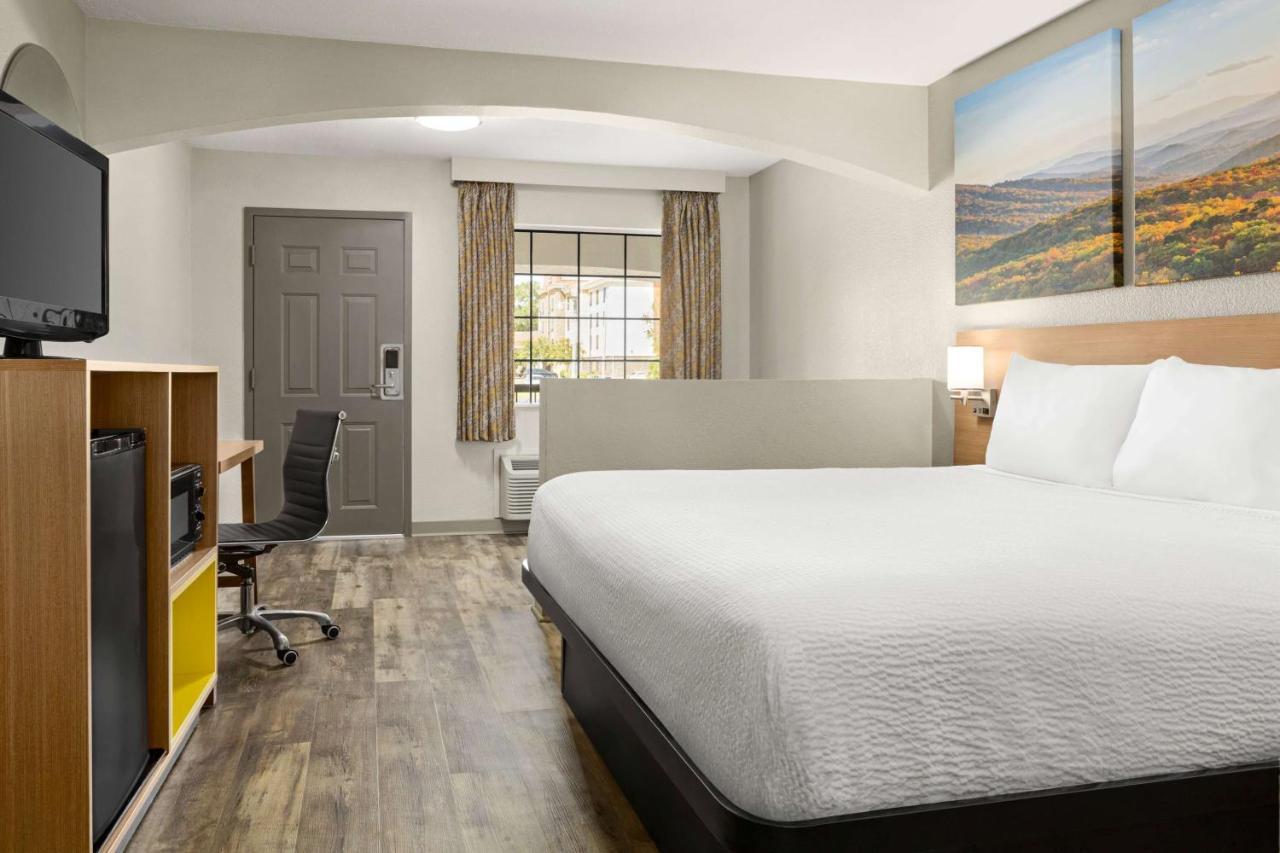Days Inn By Wyndham Fulton Eksteriør bilde